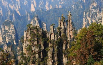 長沙出發(fā)到黃龍洞、張家界森林公園、天門山、鳳凰五日游