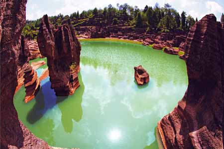 張家界、袁家界、天子山、紅石林、鳳凰古城四晚五日游